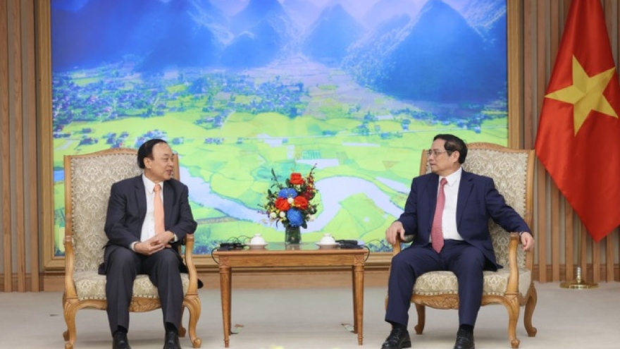 PM pushes for closer Vietnam – Laos healthcare cooperation